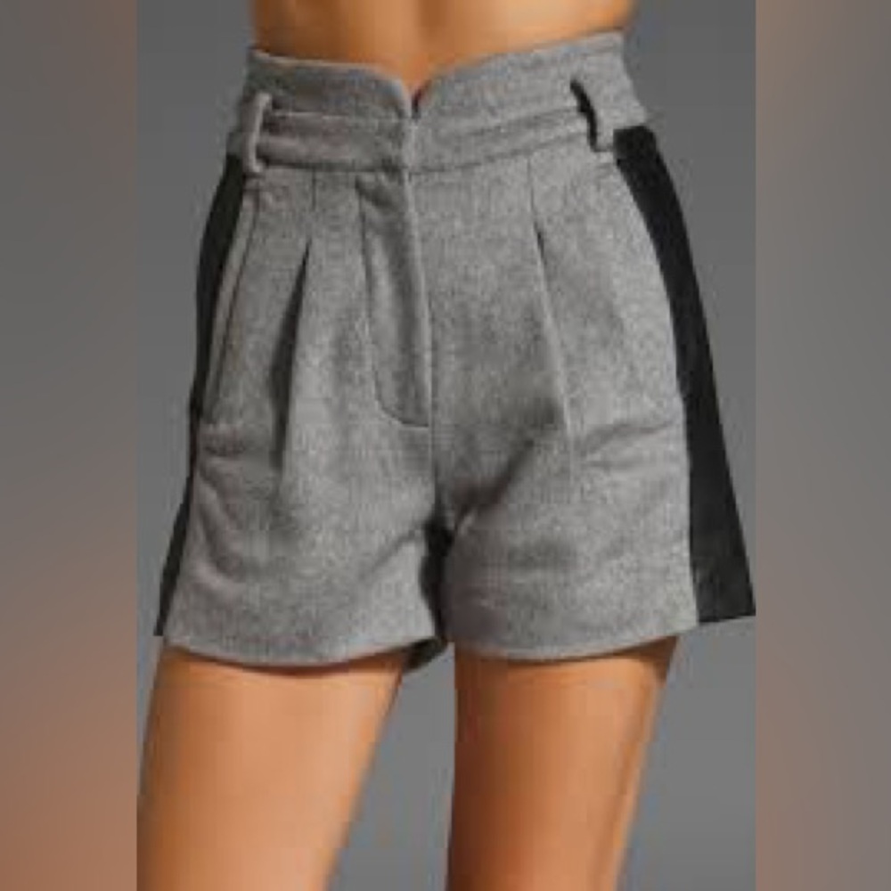 Stylish Gray and Black Women's Wool Shorts Size Large